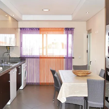 Апартаменти Apartamento Encosta Do Mar Портіман